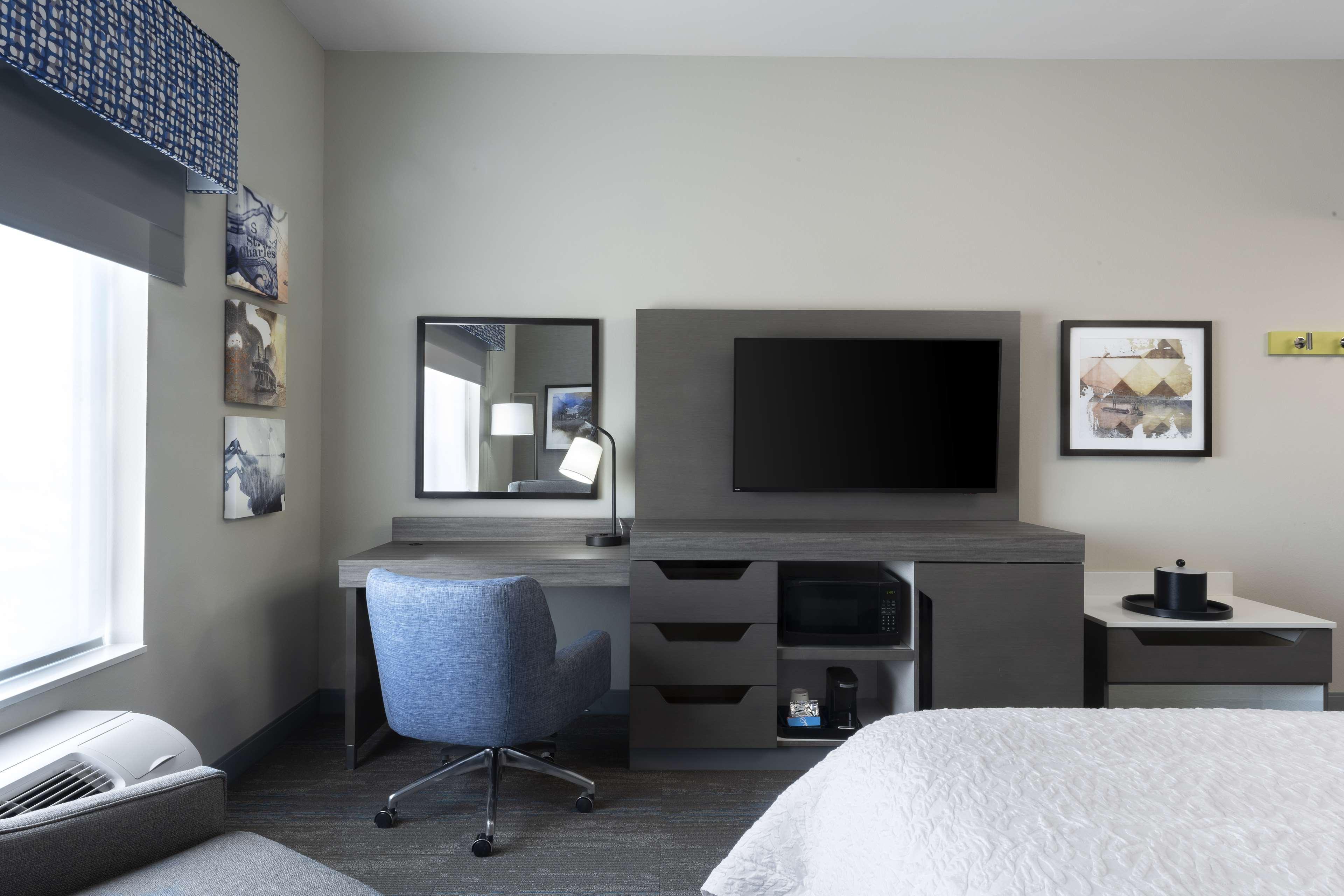 Hampton Inn & Suites St Charles Old Town Area, Mo 圣查尔斯 外观 照片